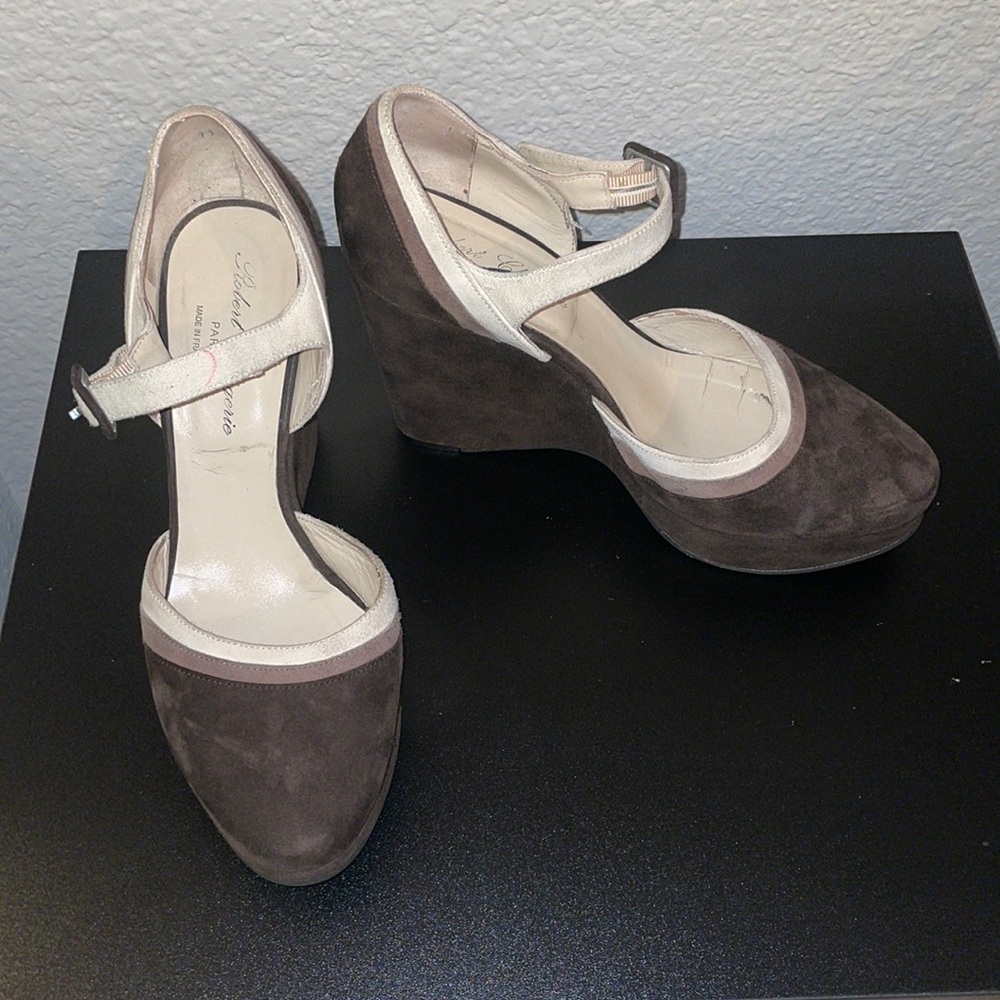 Robert Clergerie Suede Wedges